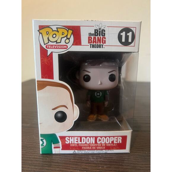 VAULTED Sheldon Cooper Big Bang Theory Funko Pop #11 Television BBT Lantern Tee - Picture 1 of 6